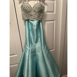 Blue Vienna Size 6 Mermaid dress